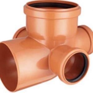 CODO DESAGUE 90 110MM ACOMETIDA TRIPLE 63MM